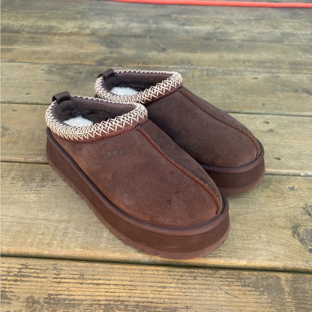 UGG Tazz in dark brown